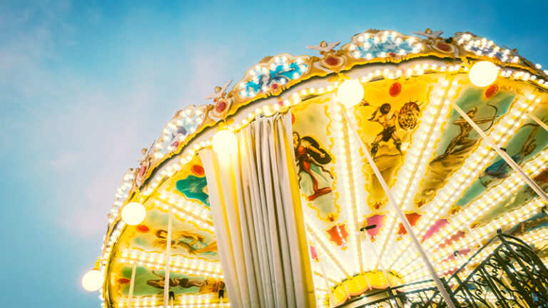THEME PARK